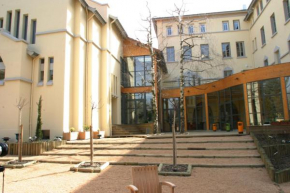 Гостиница Centre Jean Bosco  Лион